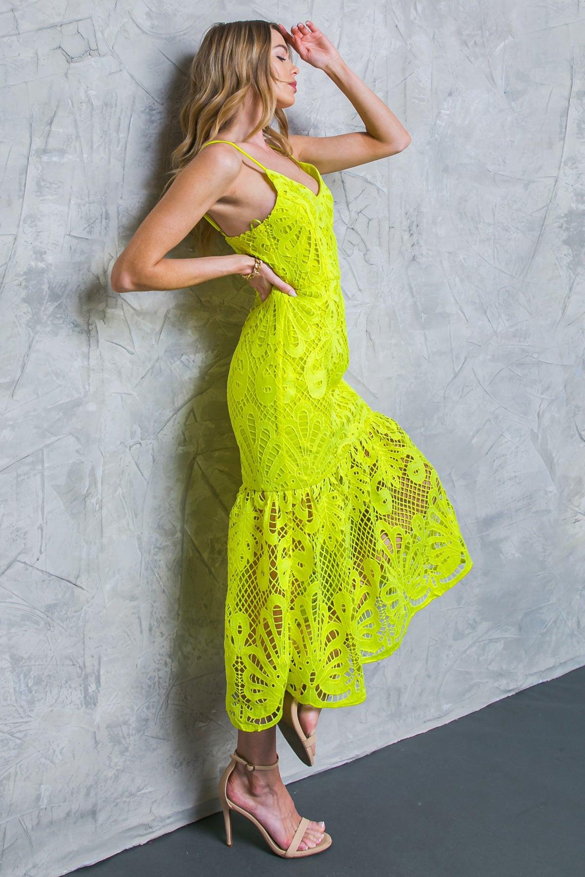 MANHATTAN VILLAGE LACE MIDI DRESS Flying Tomato