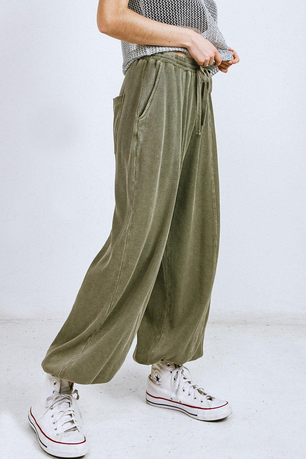 A CHILL MOMENT JOGGER PANTS Flying Tomato