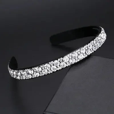 Elegant Pearl Headband With Teeth