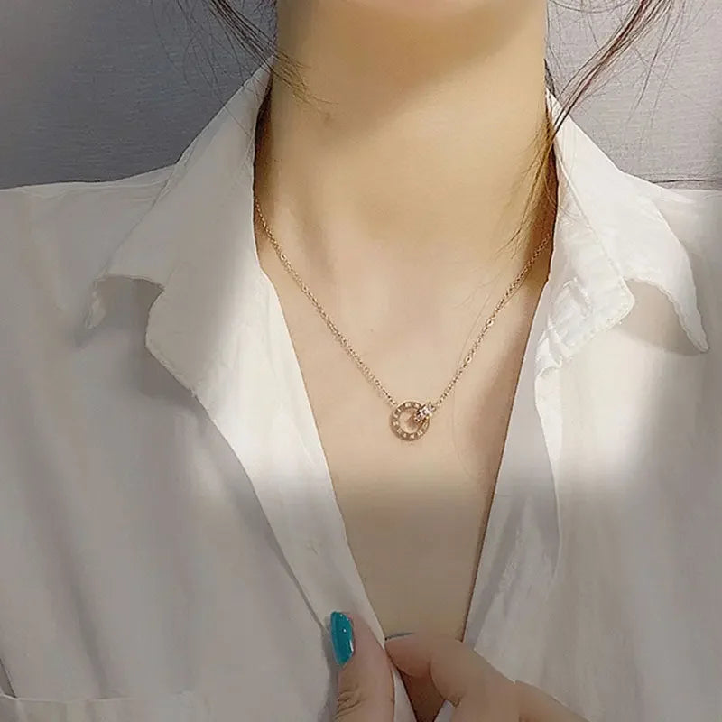 LUX DESIGN Pendant Necklace