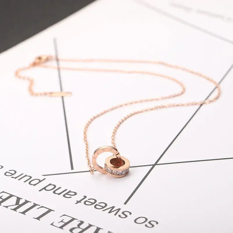 LUX DESIGN Pendant Necklace