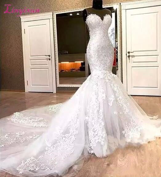 Mermaid Appliqué Lace Wedding Dress