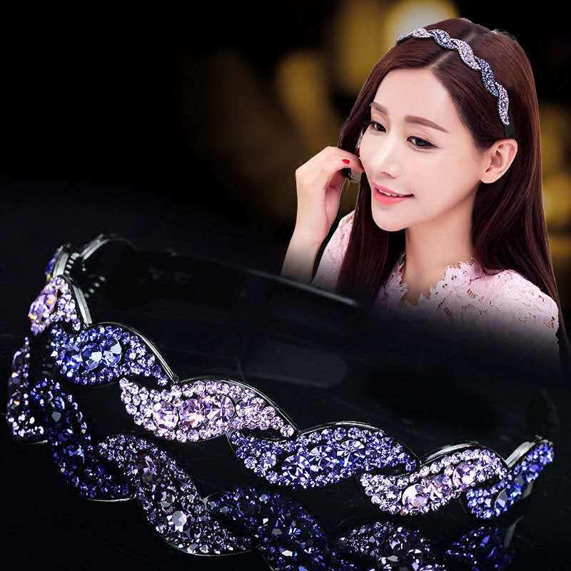 Elegant Pearl Headband With Teeth