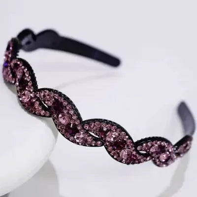 Elegant Pearl Headband With Teeth