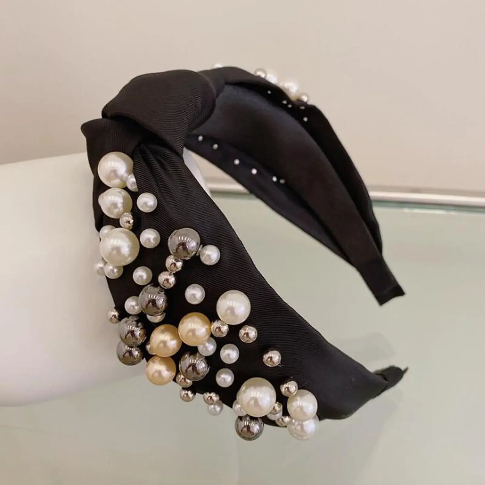 Mixed Pearl Baroque Center Knot Hairband