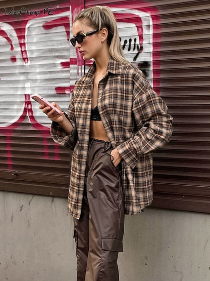 Mnealways18 Vintage Plaid Shirts Women Loose Gingham Female Blouse Autumn 2023 Button Top Shacket Oversized Long Shirts Ladies