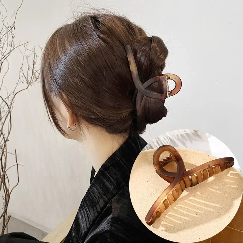 Giant Pearl Acrylic Hair Clip