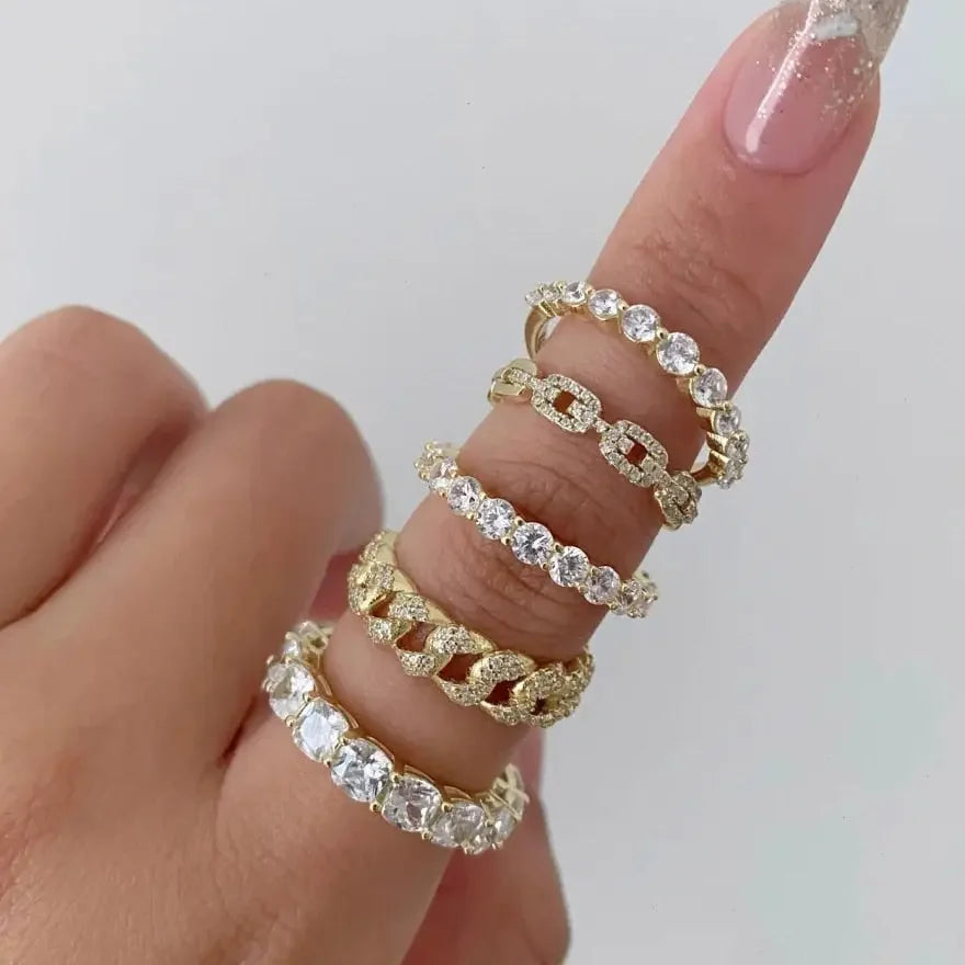 Dazzling Link Chain Ring