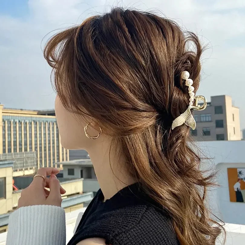 Giant Pearl Acrylic Hair Clip