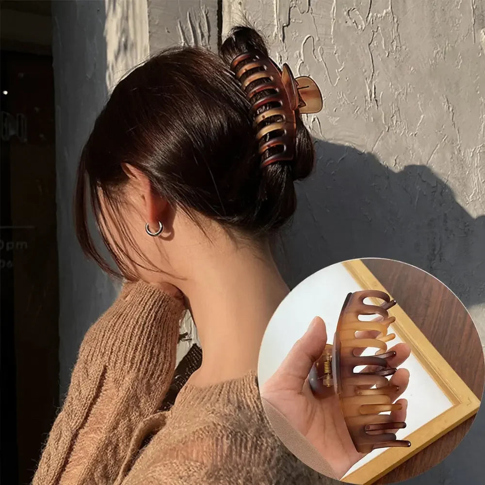 Giant Pearl Acrylic Hair Clip